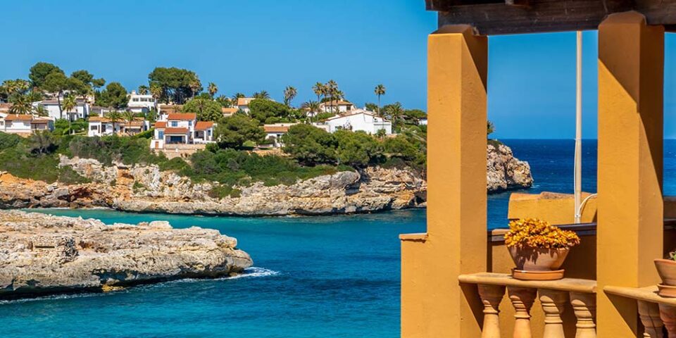 Esküvői helyszín: Palma De Mallorca: Mallorca is rengeteg csodás esküvői helyszínt tartogat a tengerpartoktól a romantikus, vidéki térségekig.